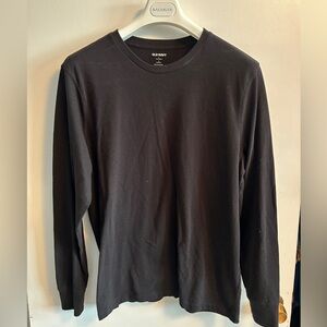 Old Navy Men’s Black Long Sleeve Tee